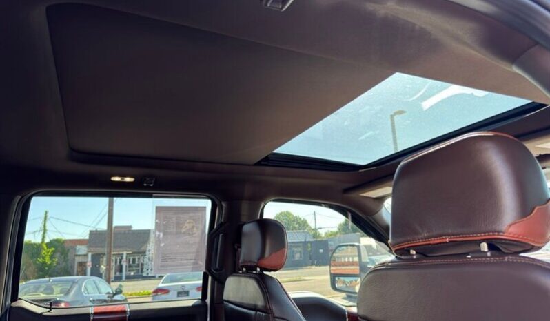 
								2022 Ford F-450 Super Duty King Ranch DRW full									