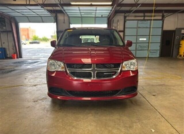 
								2015 Dodge Grand Caravan SXT full									