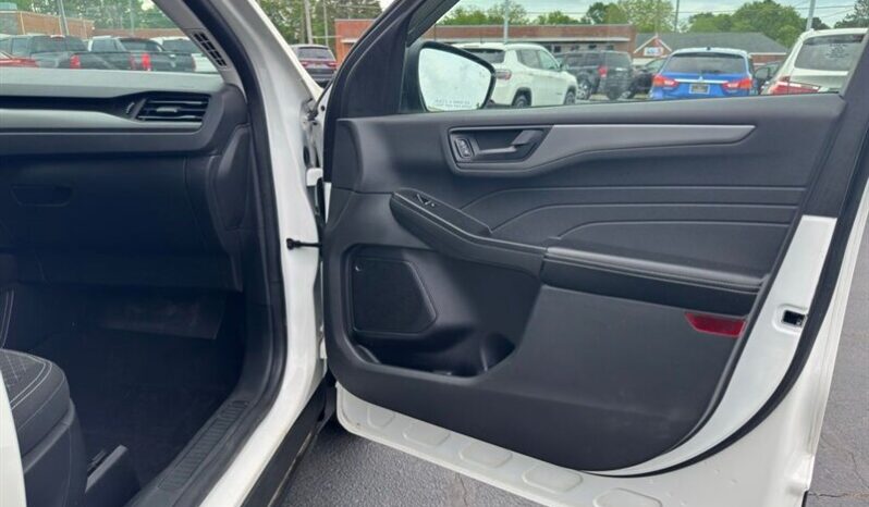 
								2023 Ford Escape Active full									