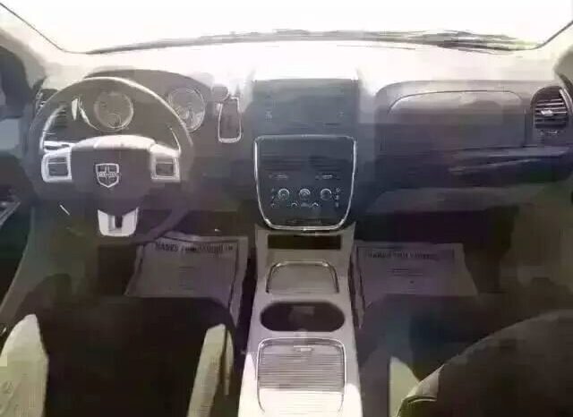 
								2015 Dodge Grand Caravan SXT full									