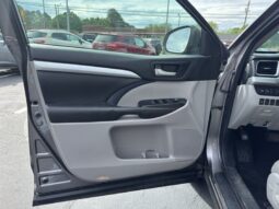 
										2017 Toyota Highlander XLE full									