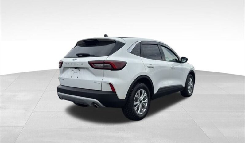 
								2023 Ford Escape Active full									