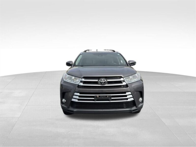 
								2017 Toyota Highlander XLE full									
