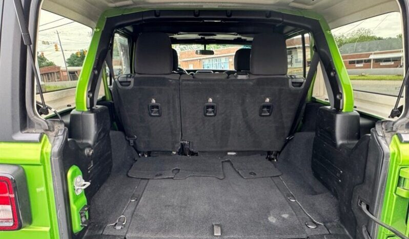 
								2018 Jeep Wrangler Unlimited Unlimited Sport S full									