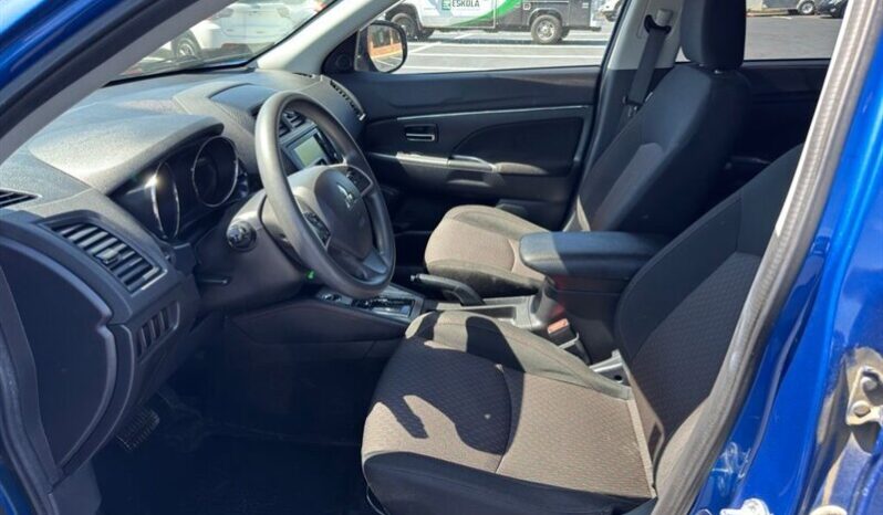 
								2018 Mitsubishi Outlander Sport 2.0 ES full									