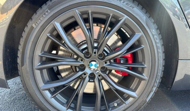 
								2021 BMW 5 Series M550i xDrive full									