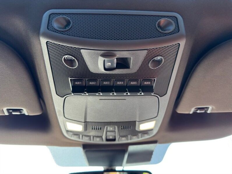 
								2022 Ford F-450 Super Duty King Ranch DRW full									