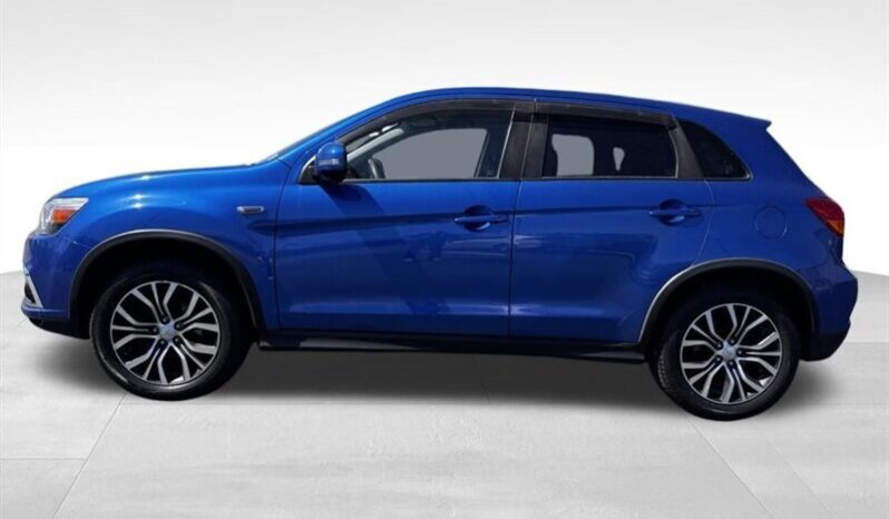 
								2018 Mitsubishi Outlander Sport 2.0 ES full									