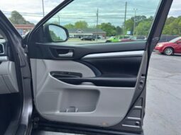 
										2017 Toyota Highlander XLE full									
