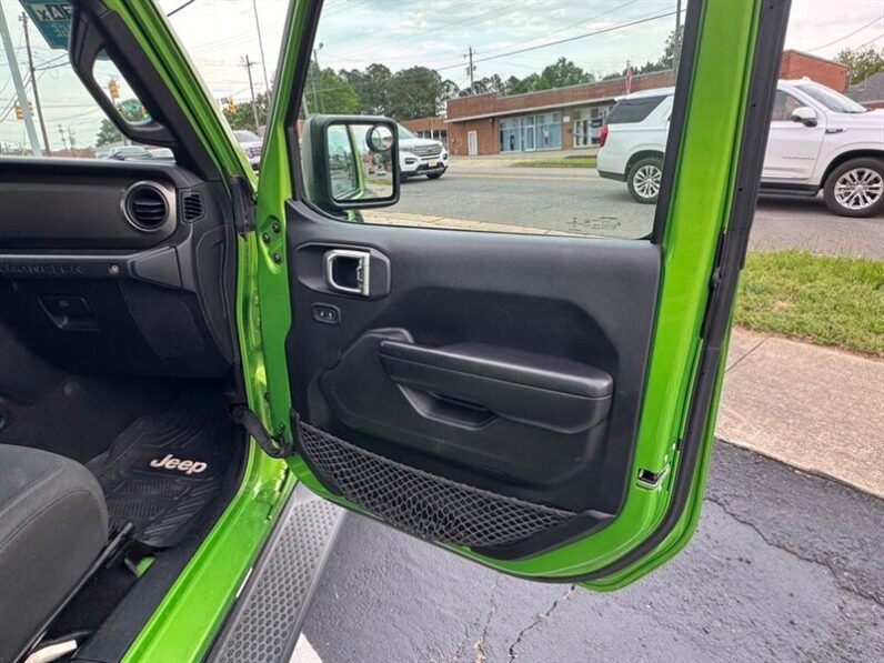 
								2018 Jeep Wrangler Unlimited Unlimited Sport S full									