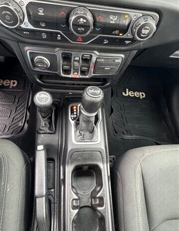 
								2018 Jeep Wrangler Unlimited Unlimited Sport S full									