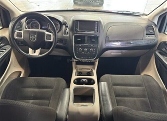
								2015 Dodge Grand Caravan SXT full									