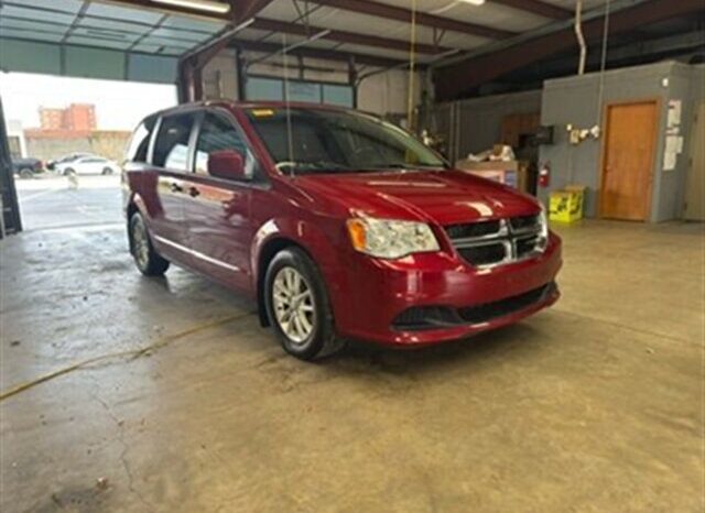 
								2015 Dodge Grand Caravan SXT full									