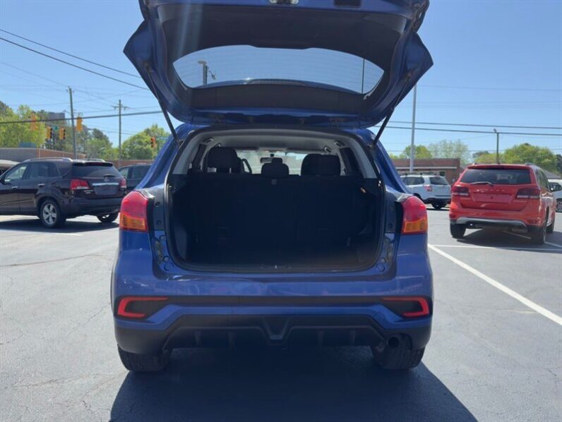 
								2018 Mitsubishi Outlander Sport 2.0 ES full									