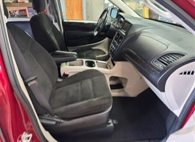 
								2015 Dodge Grand Caravan SXT full									