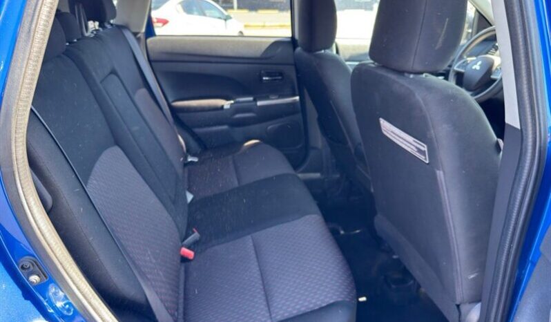 
								2018 Mitsubishi Outlander Sport 2.0 ES full									