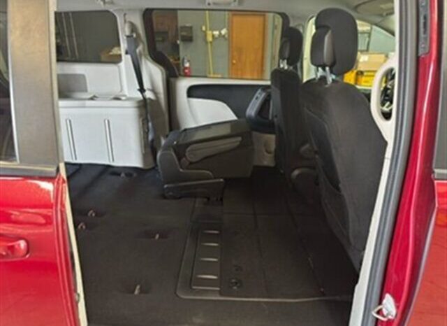 
								2015 Dodge Grand Caravan SXT full									