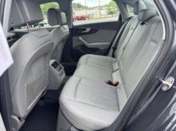 
										2019 Audi A4 2.0T Premium Plus quattro full									