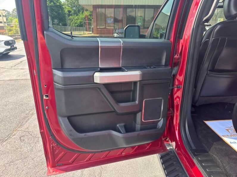 
								2018 Ford F-150 Lariat full									