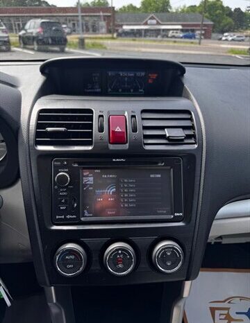
								2015 Subaru Forester 2.5i Limited full									