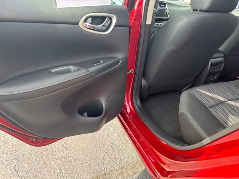 
								2019 Nissan Sentra SV full									