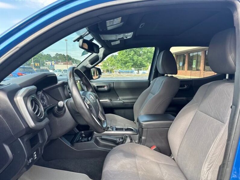 
								2016 Toyota Tacoma TRD Sport V6 full									