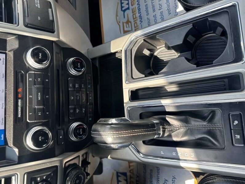 
								2018 Ford F-150 Lariat full									