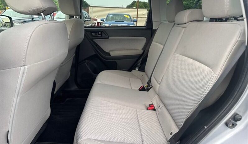 
								2017 Subaru Forester 2.5i Premium full									