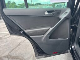 
										2015 Volkswagen Tiguan SE 4Motion full									