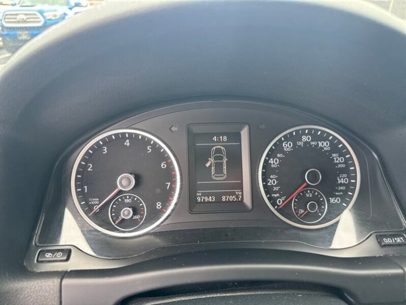 
								2015 Volkswagen Tiguan SE 4Motion full									