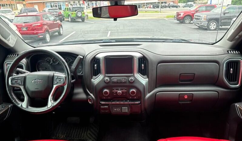 
								2019 Chevrolet Silverado 1500 RST full									