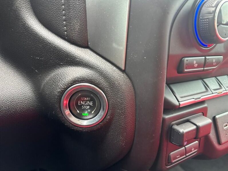 
								2019 Chevrolet Silverado 1500 RST full									