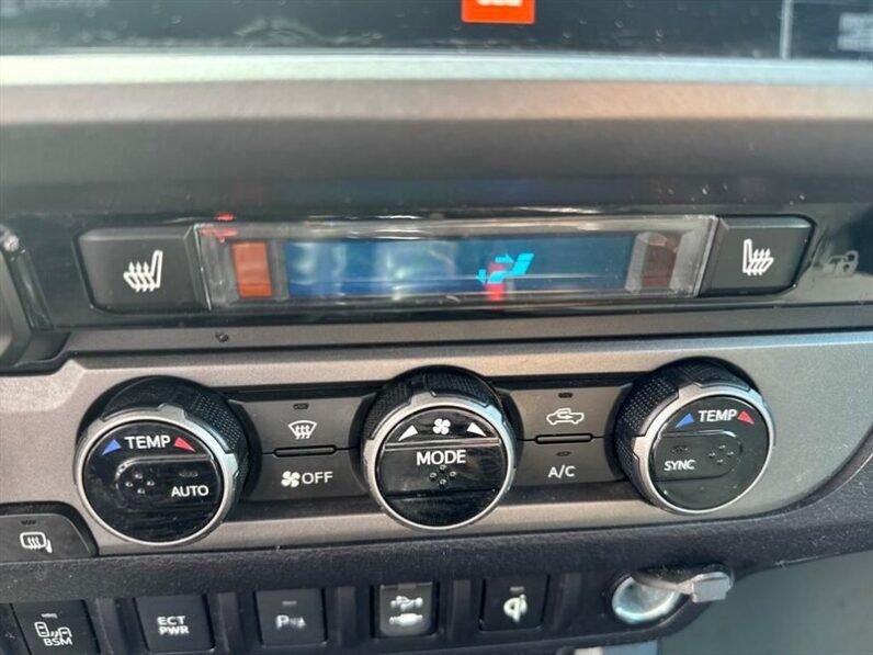 
								2016 Toyota Tacoma TRD Sport V6 full									