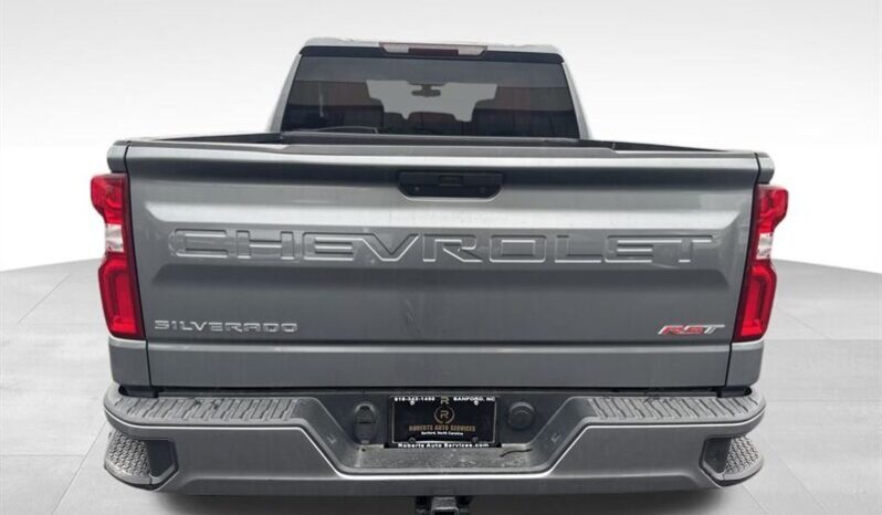 
								2019 Chevrolet Silverado 1500 RST full									