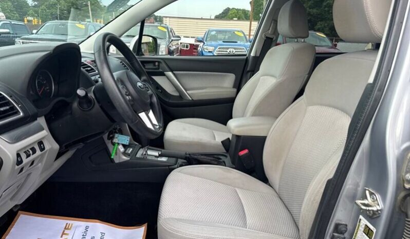 
								2017 Subaru Forester 2.5i Premium full									