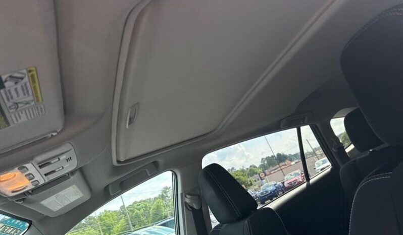 
								2014 Toyota RAV4 XLE full									
