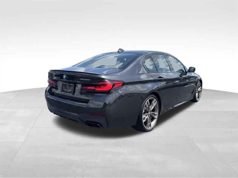 
								2021 BMW 5 Series M550i xDrive full									