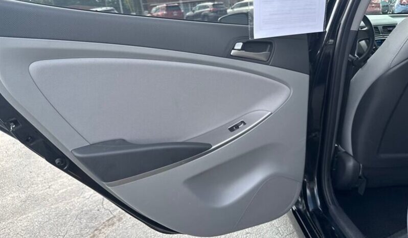 
								2017 Hyundai ACCENT SE full									