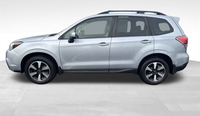 
								2017 Subaru Forester 2.5i Premium full									