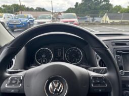 
										2015 Volkswagen Tiguan SE 4Motion full									