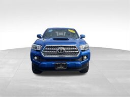 
										2016 Toyota Tacoma TRD Sport V6 full									
