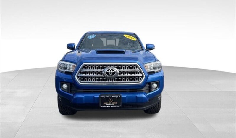 
								2016 Toyota Tacoma TRD Sport V6 full									