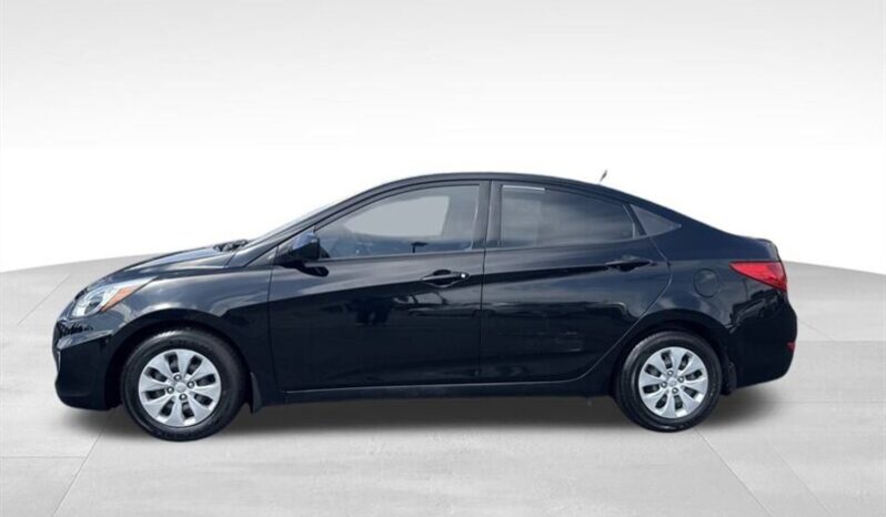 
								2017 Hyundai ACCENT SE full									