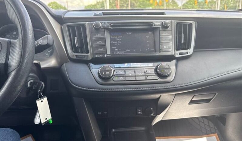 
								2014 Toyota RAV4 XLE full									