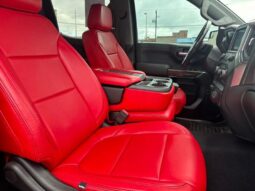 
										2019 Chevrolet Silverado 1500 RST full									