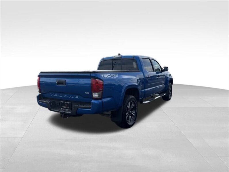 
								2016 Toyota Tacoma TRD Sport V6 full									