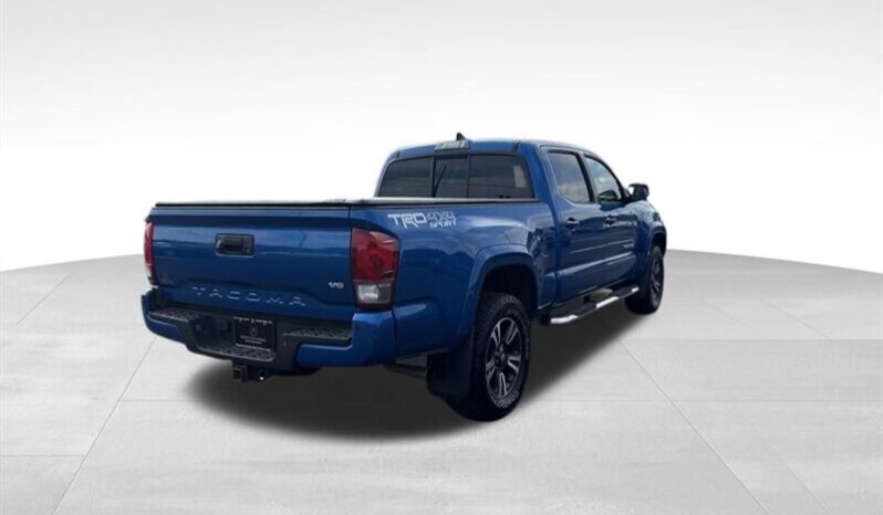 
								2016 Toyota Tacoma TRD Sport V6 full									