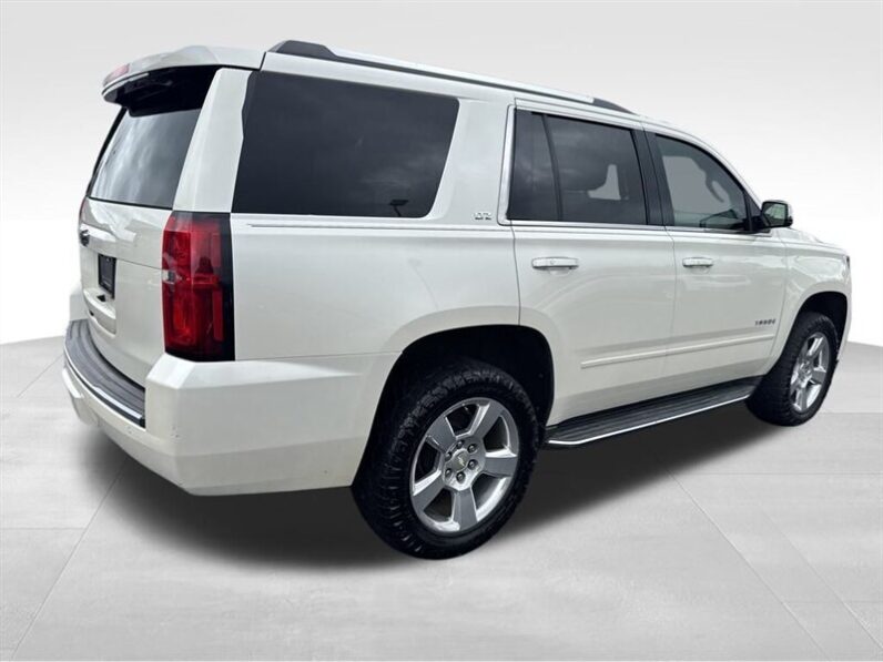 
								2015 Chevrolet Tahoe LTZ full									