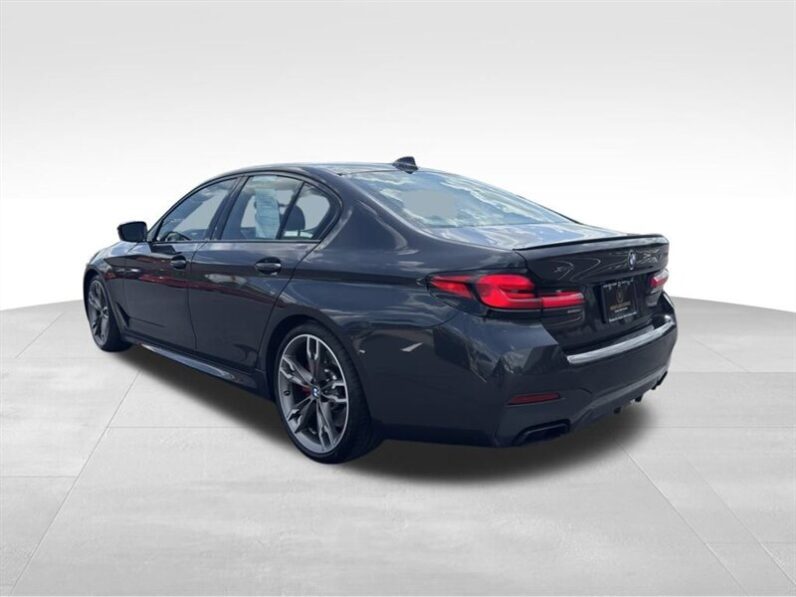 
								2021 BMW 5 Series M550i xDrive full									