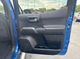 
										2016 Toyota Tacoma TRD Sport V6 full									